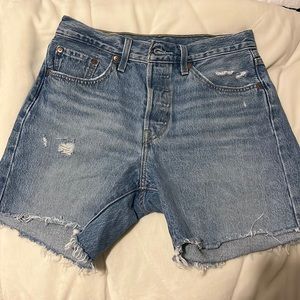 Levi’s 501 Mid Thigh Shorts